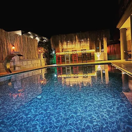 酒店 Alacati Xl Luxury Çeşme