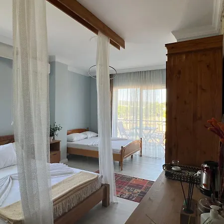 Alacati Xl Luxury 酒店