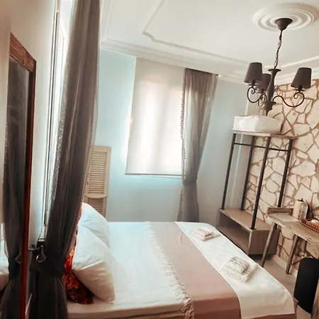 酒店 Alacati Xl Luxury Çeşme