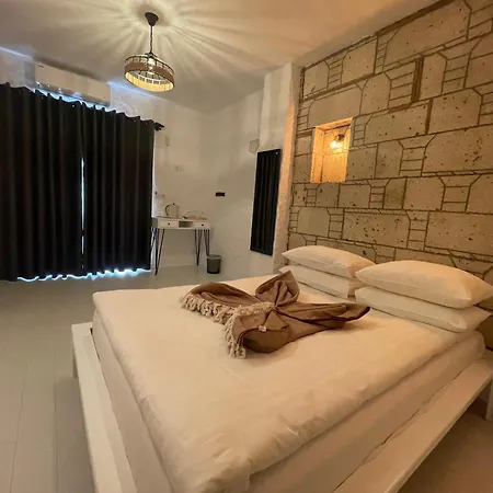 酒店 Alacati Xl Luxury Çeşme